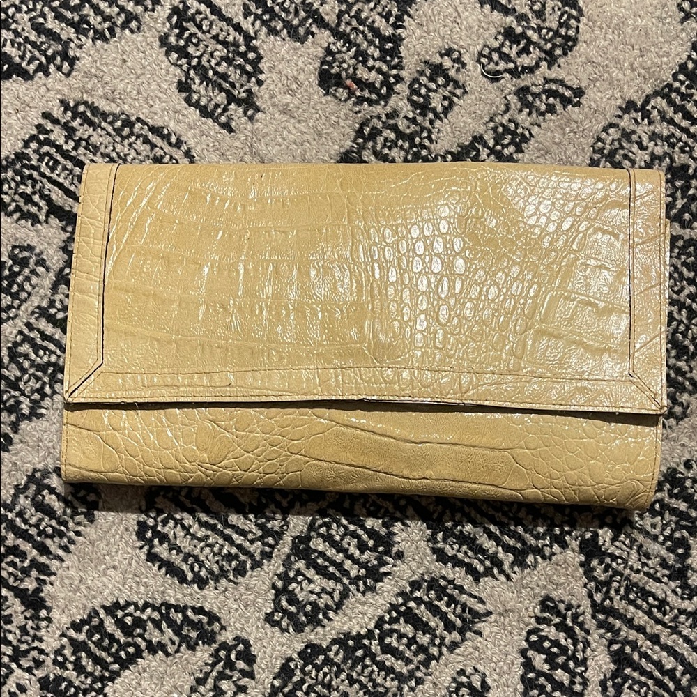 Chic Beige Crocodile-Embossed Clutch